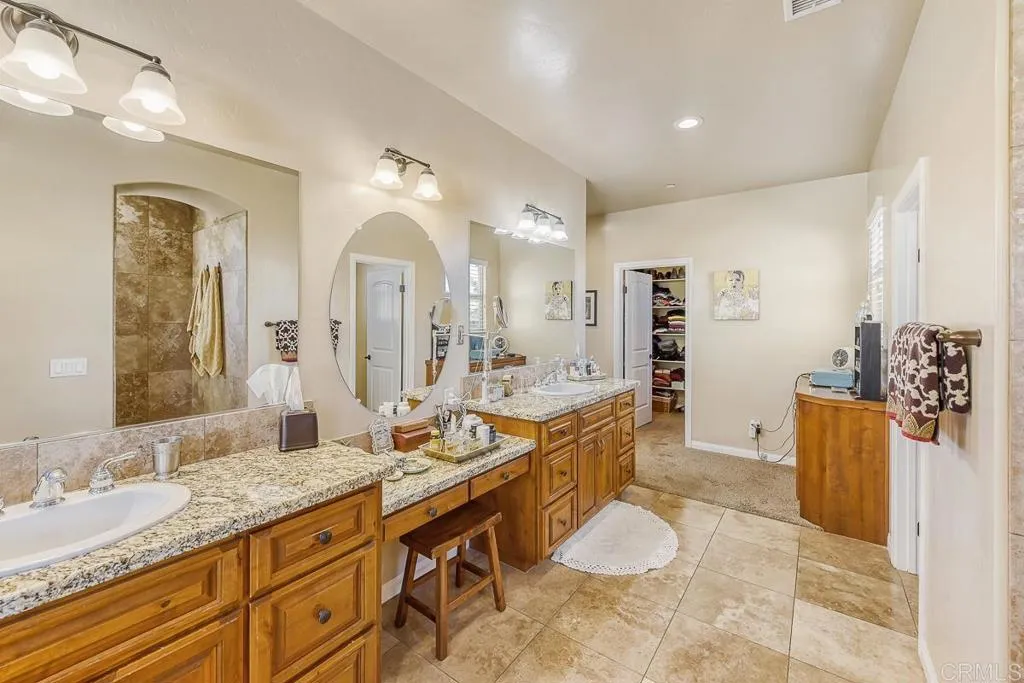2918 Viejas View Place