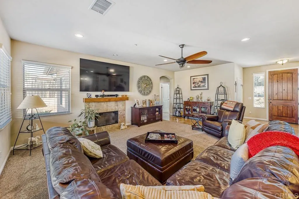 2918 Viejas View Place