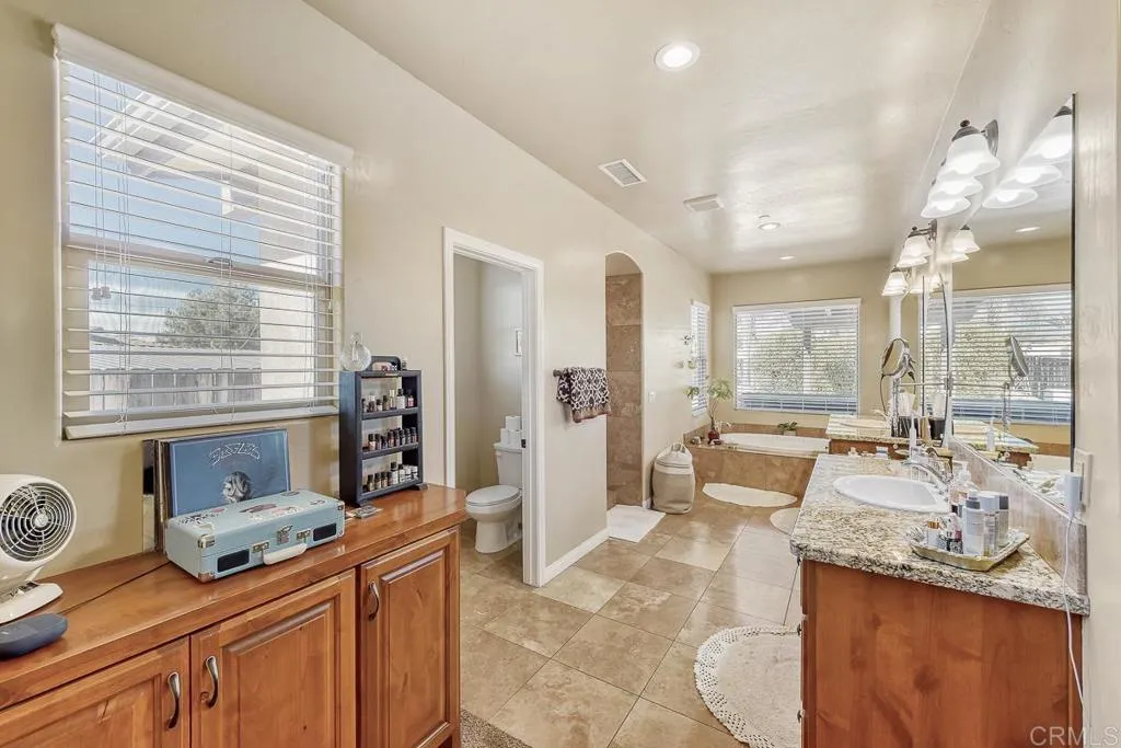 2918 Viejas View Place