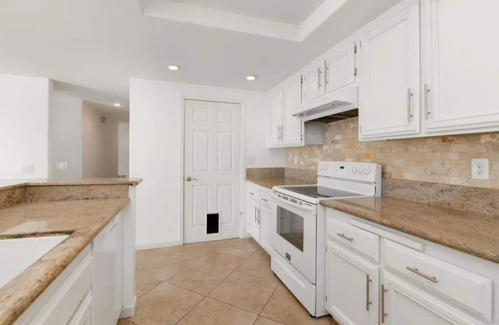 4609 Zamora Way