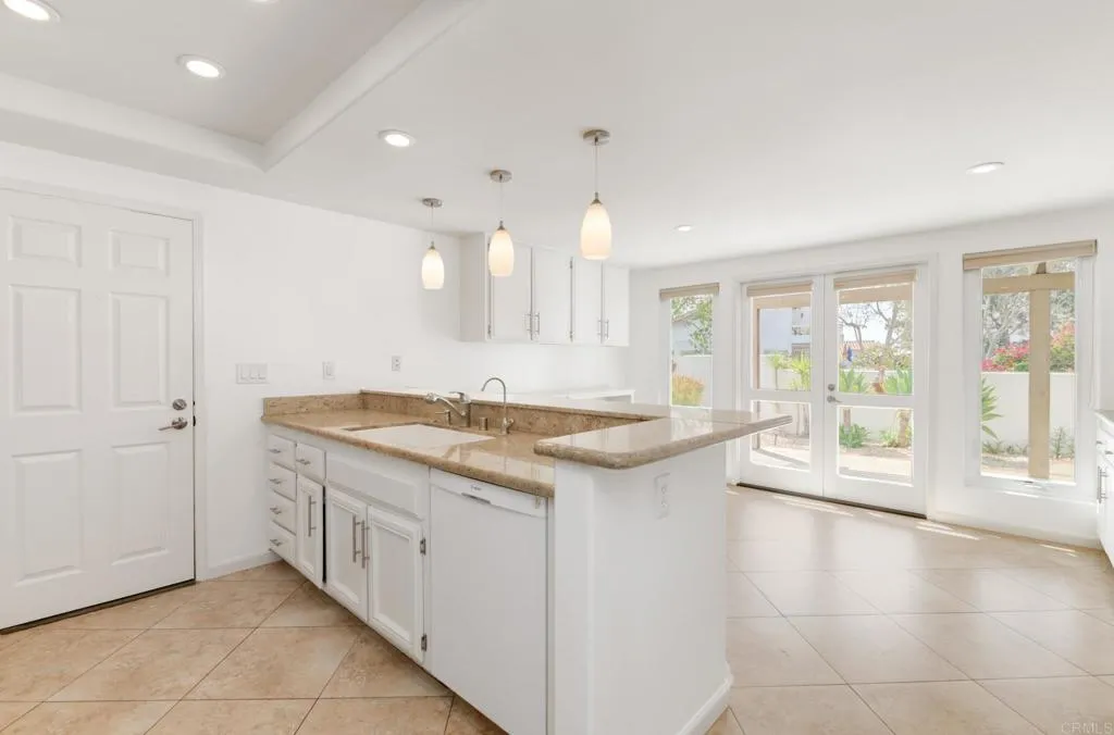 4609 Zamora Way