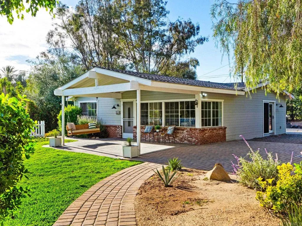 946 Osborne Street