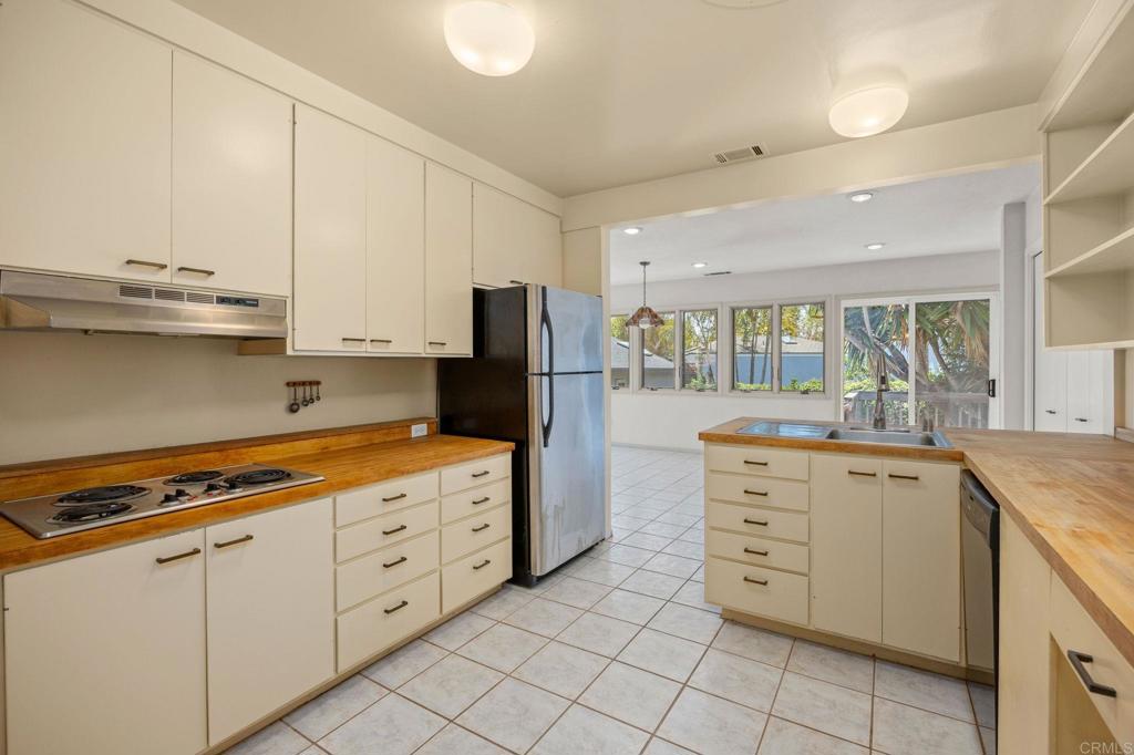 646 Wrelton Drive