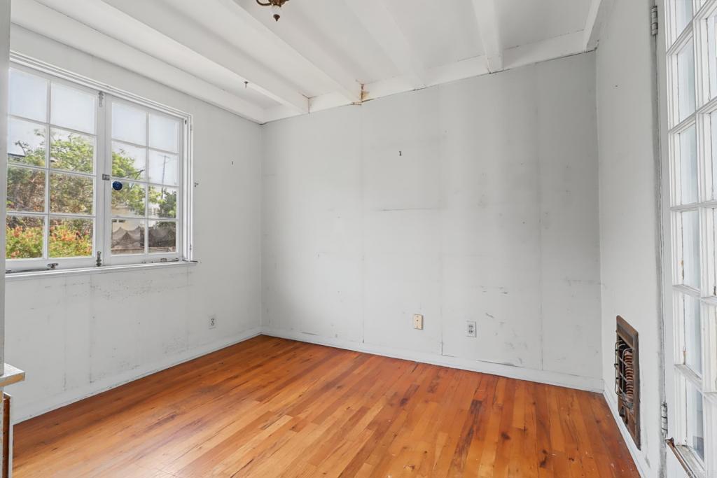 5669 Bellevue Avenue