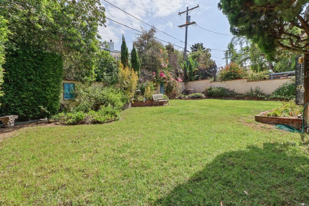 5669 Bellevue Avenue