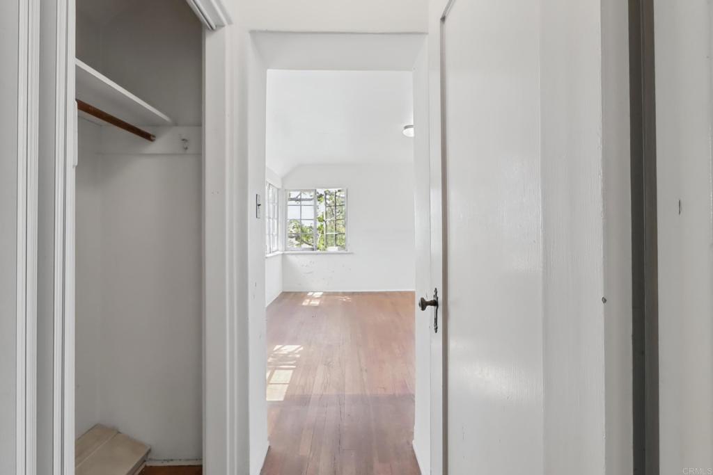 5669 Bellevue Avenue