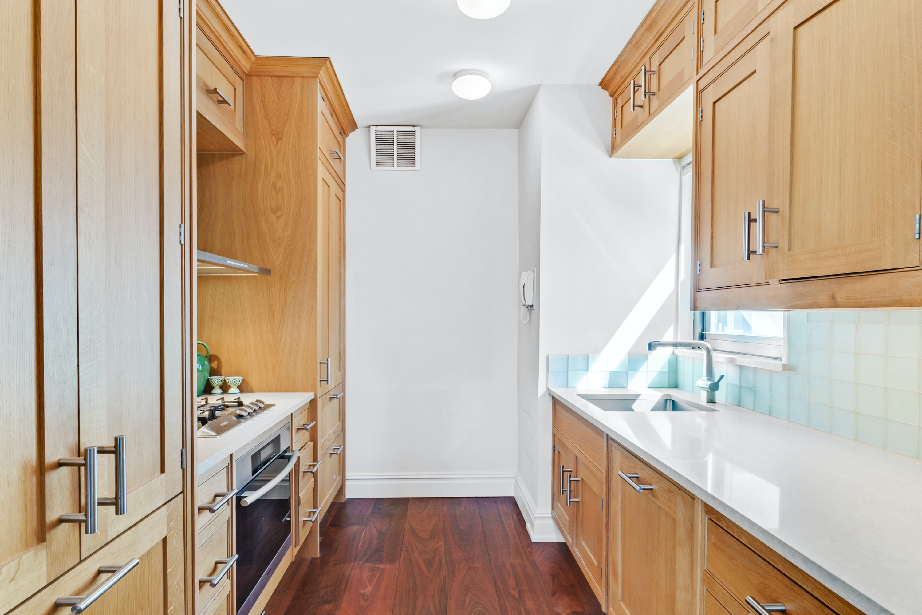 58 West 58 Unit: 32E