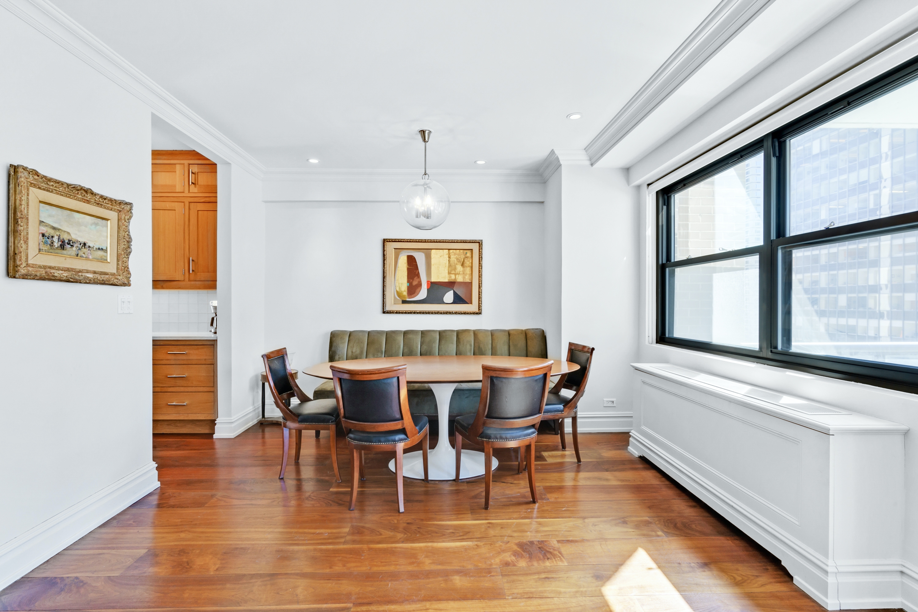 58 West 58 Unit: 32E