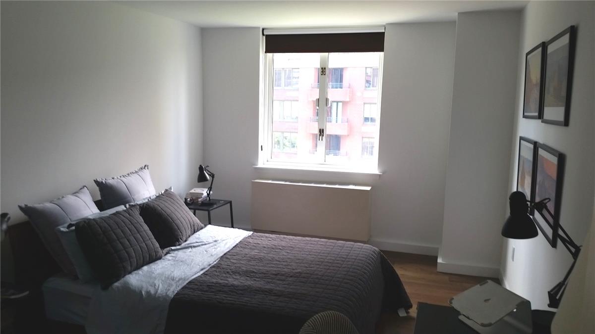 225 Rector Pl Unit: 8R