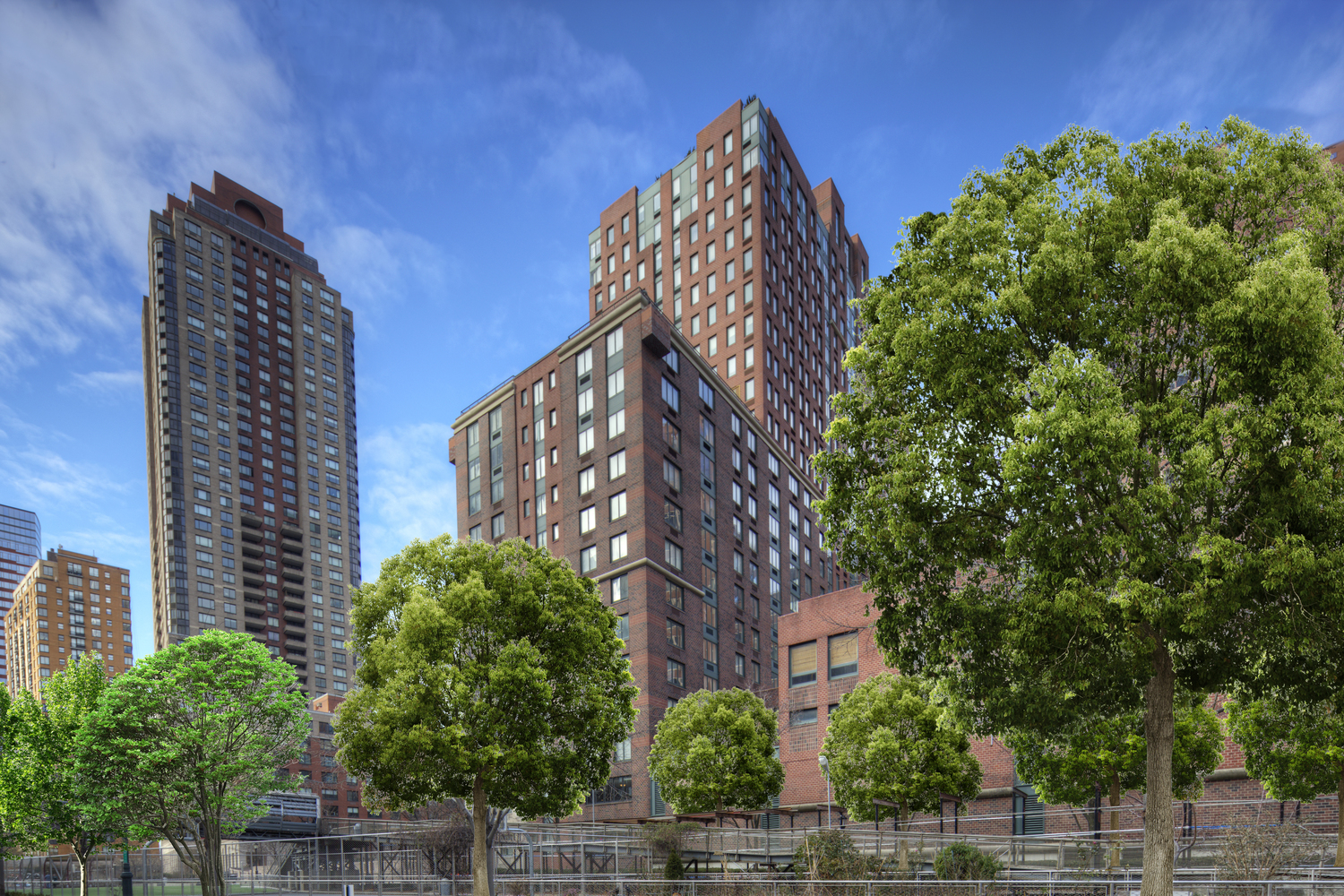 225 Rector Pl Unit: 18J