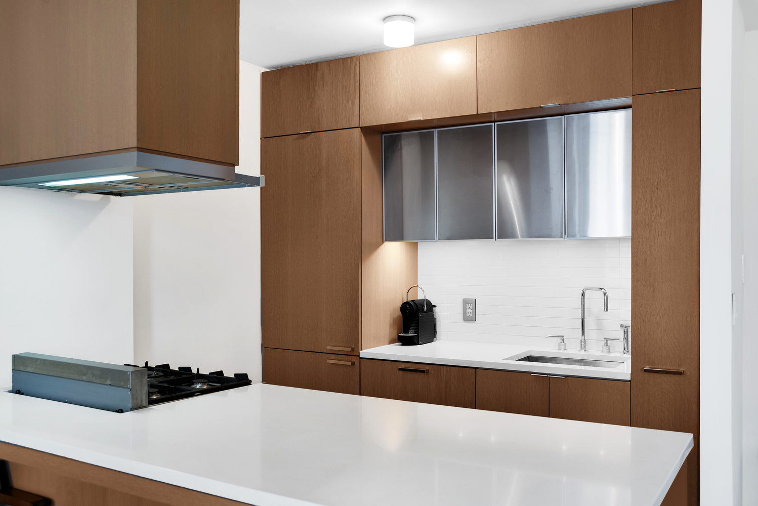 225 Rector Pl Unit: 18J