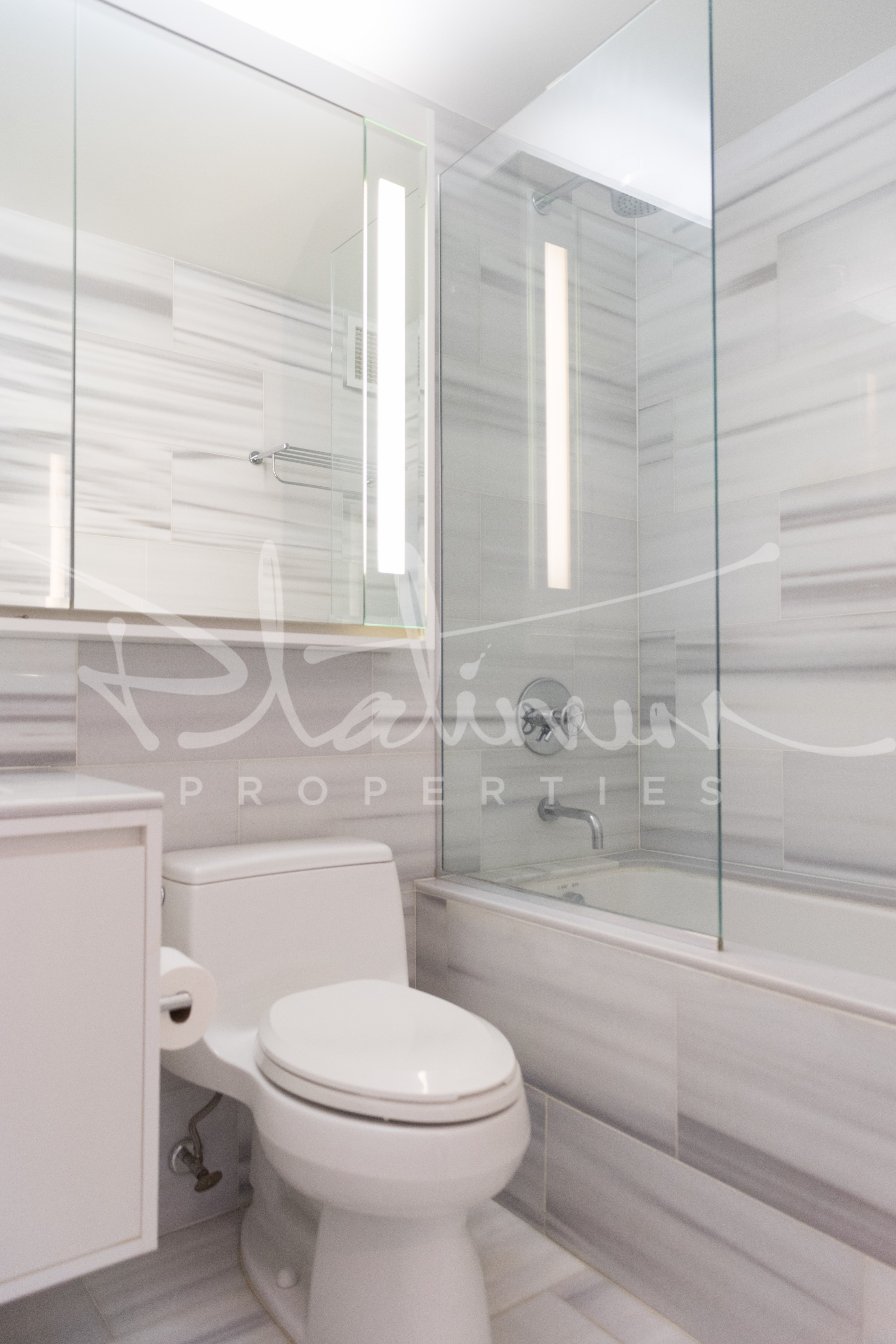 225 Rector Pl Unit: 8H