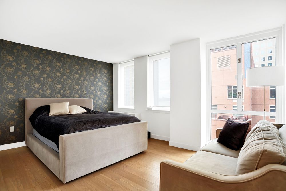 225 Rector Pl Unit: 20J