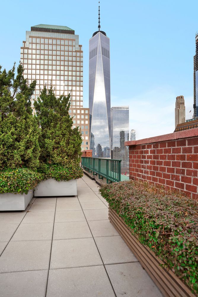 225 Rector Pl Unit: 20J