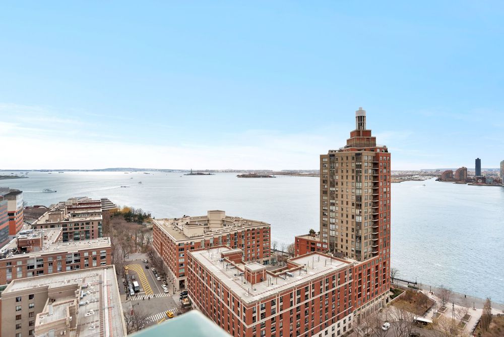 225 Rector Pl Unit: 20J