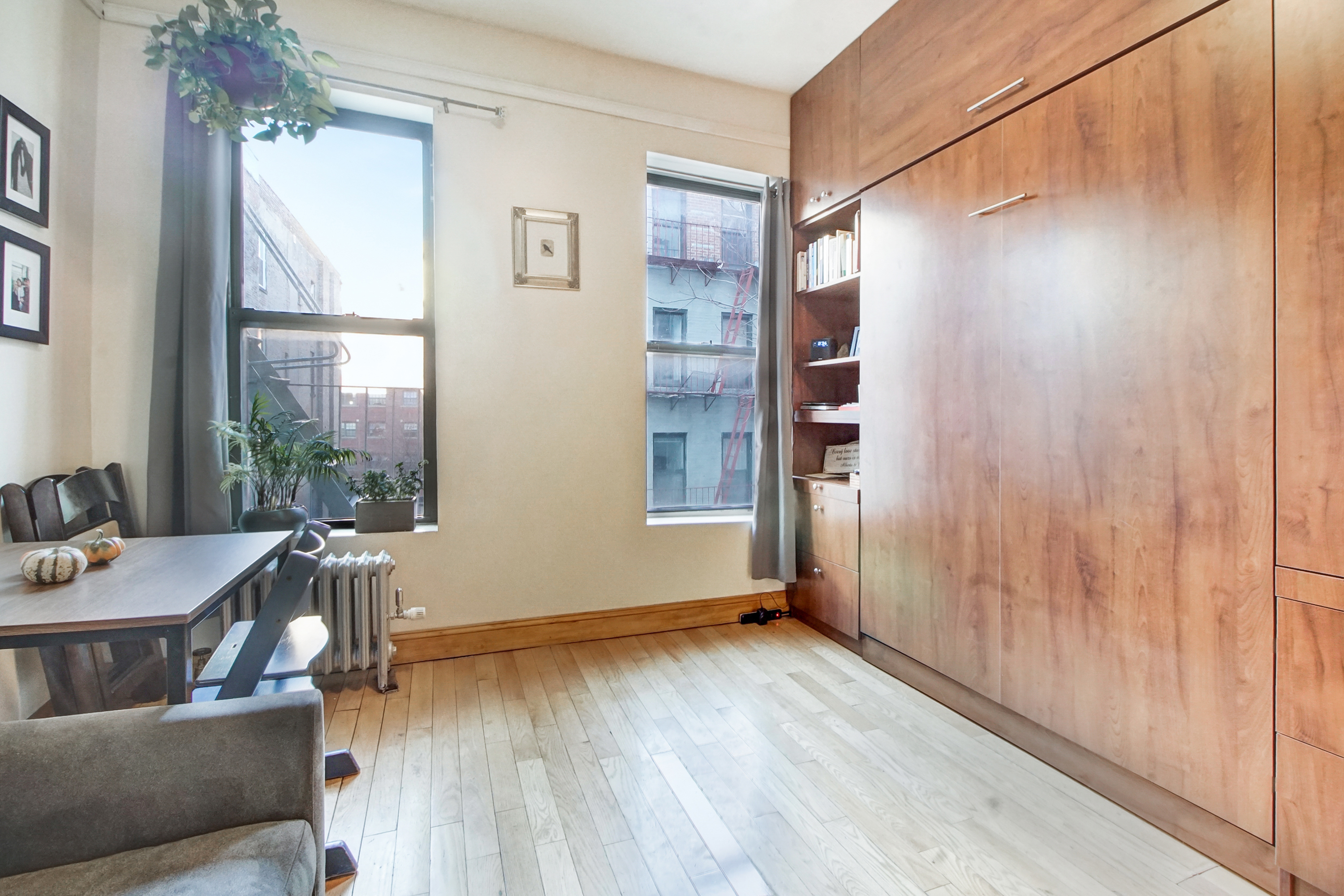 527 East 12th Street Unit: C2