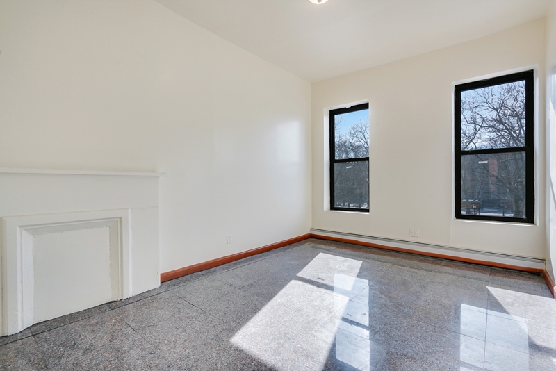 773 Monroe Unit: 2