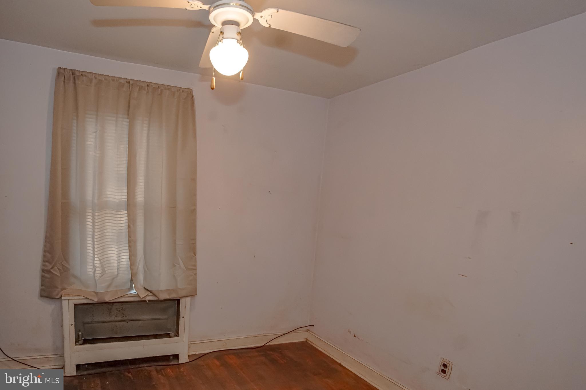 418 Hamburg Ave