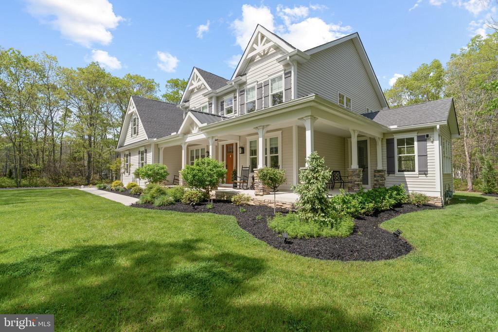 807 Curran Ct
