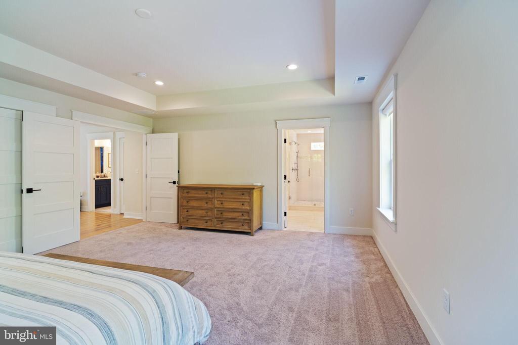 807 Curran Ct