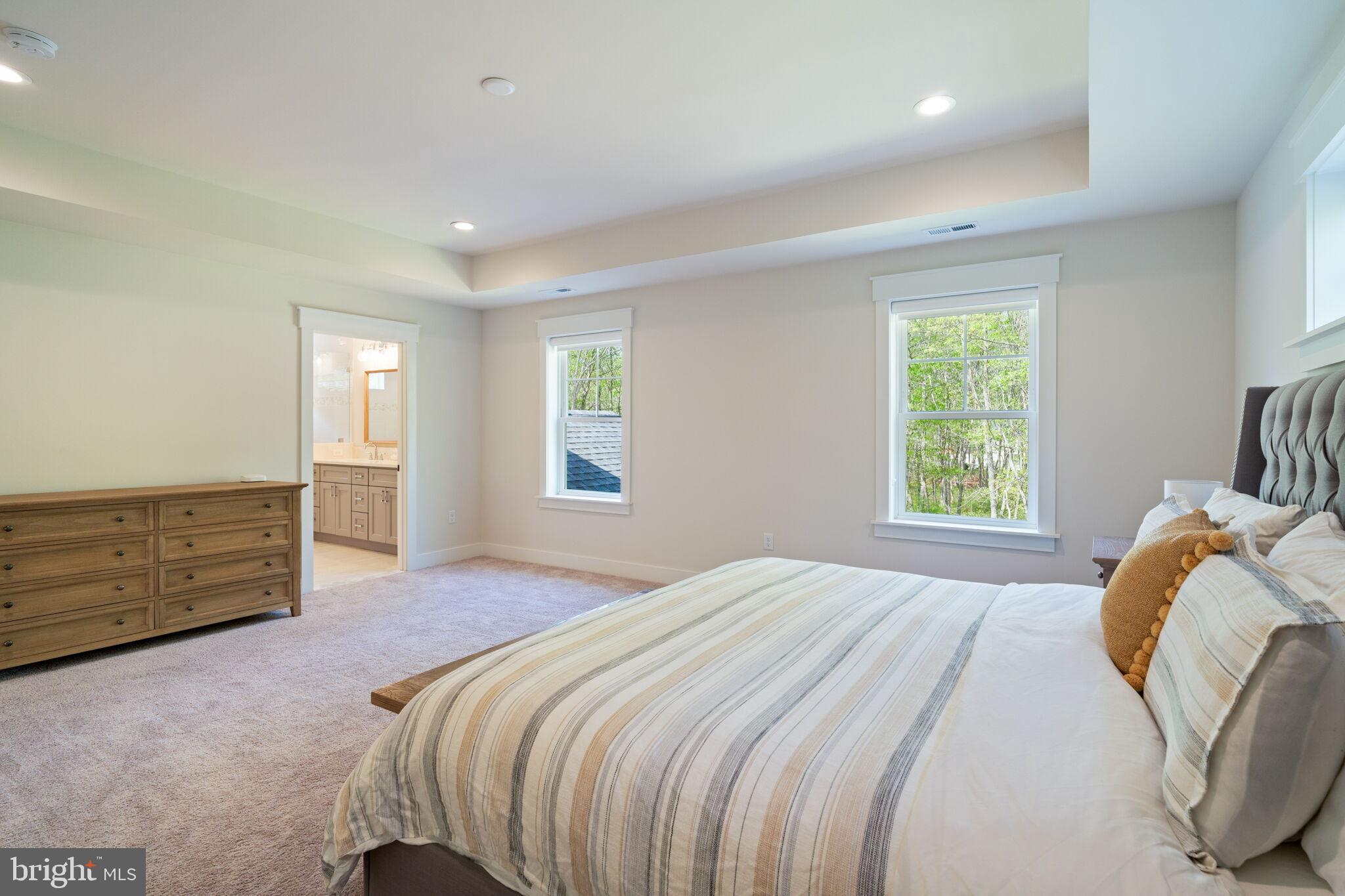 807 Curran Ct