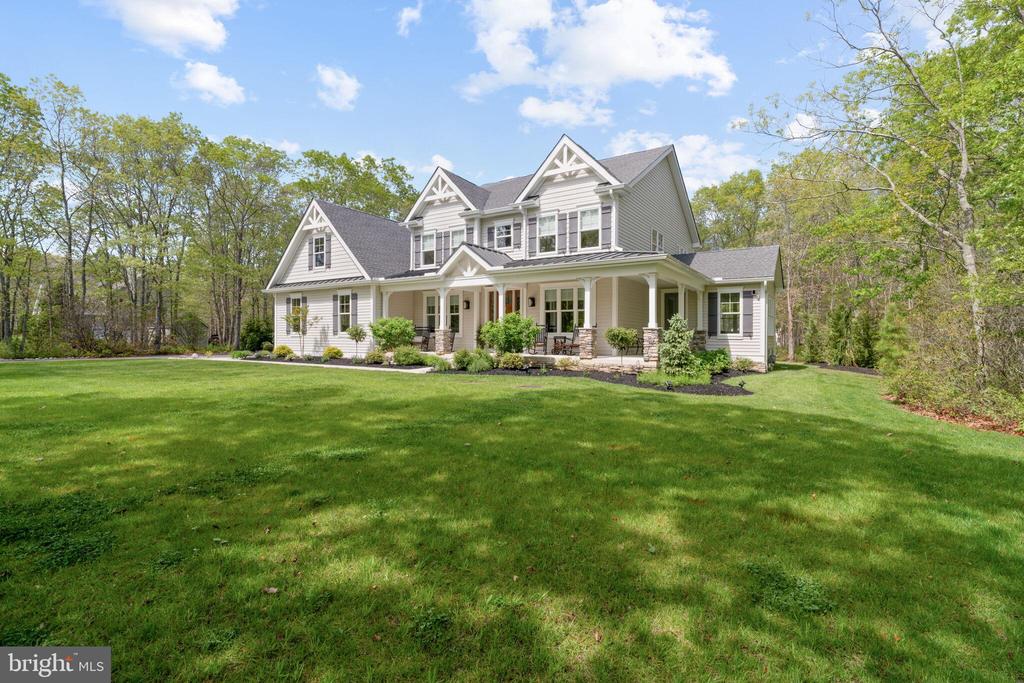 807 Curran Ct