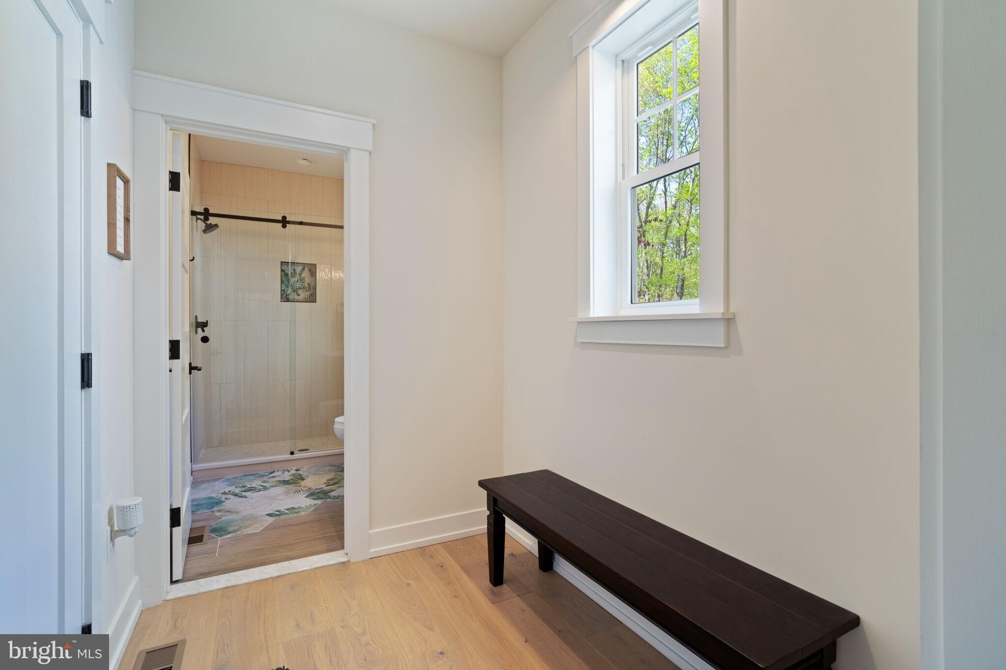 807 Curran Ct