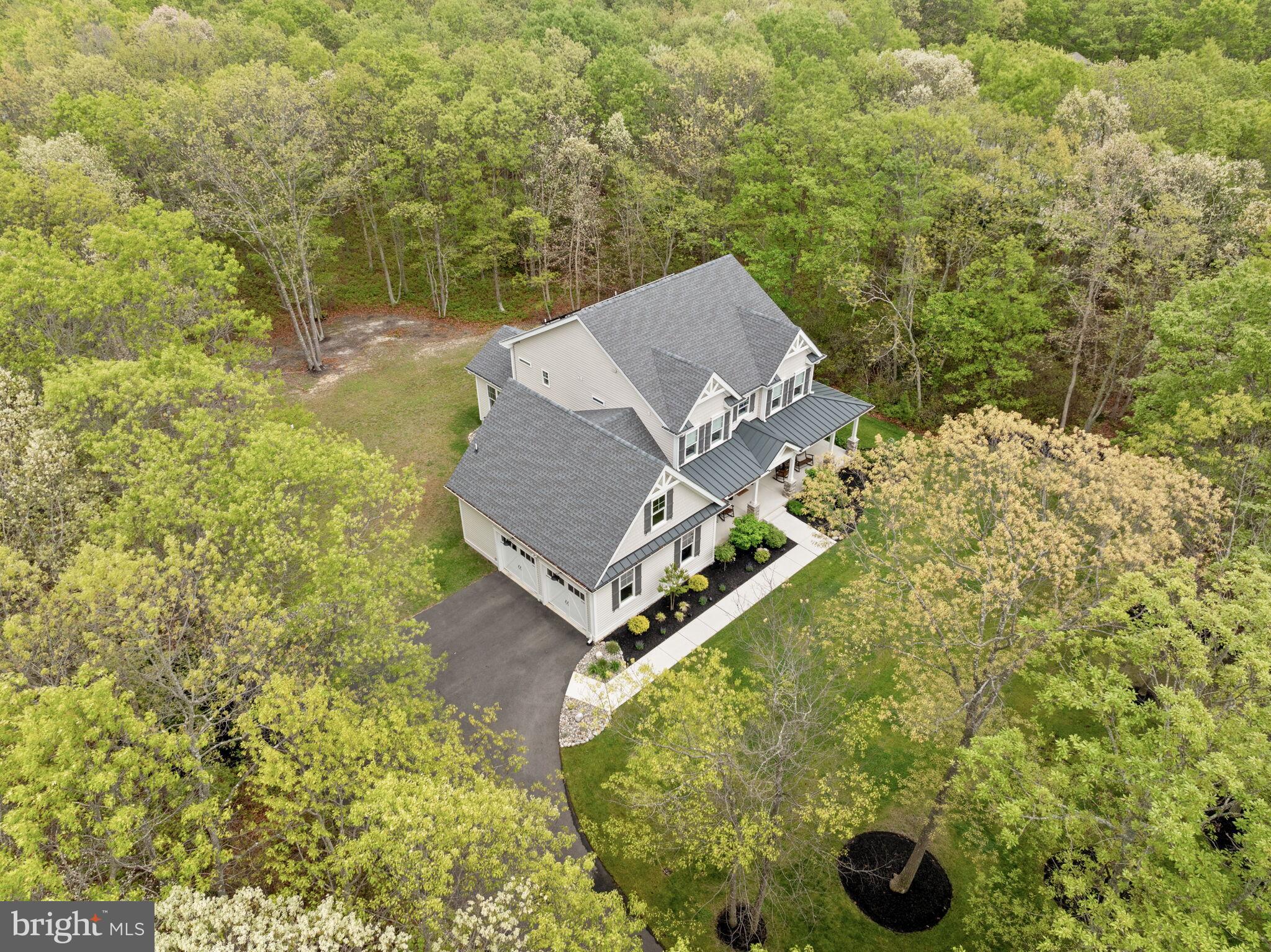 807 Curran Ct