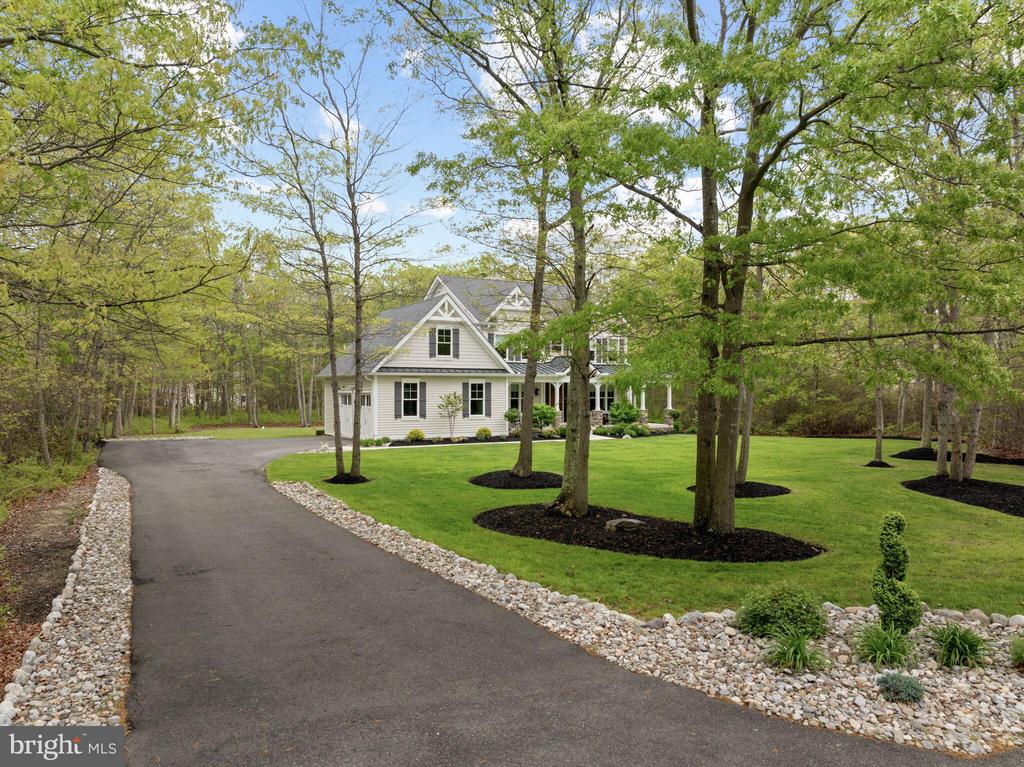 807 Curran Ct