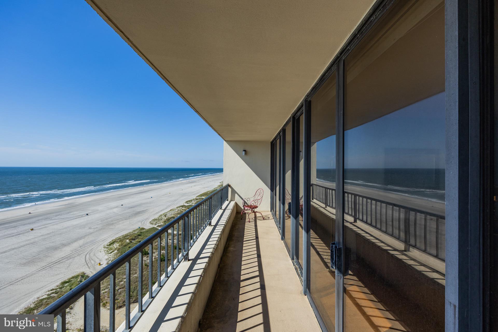 3851 BOARDWALK 1502