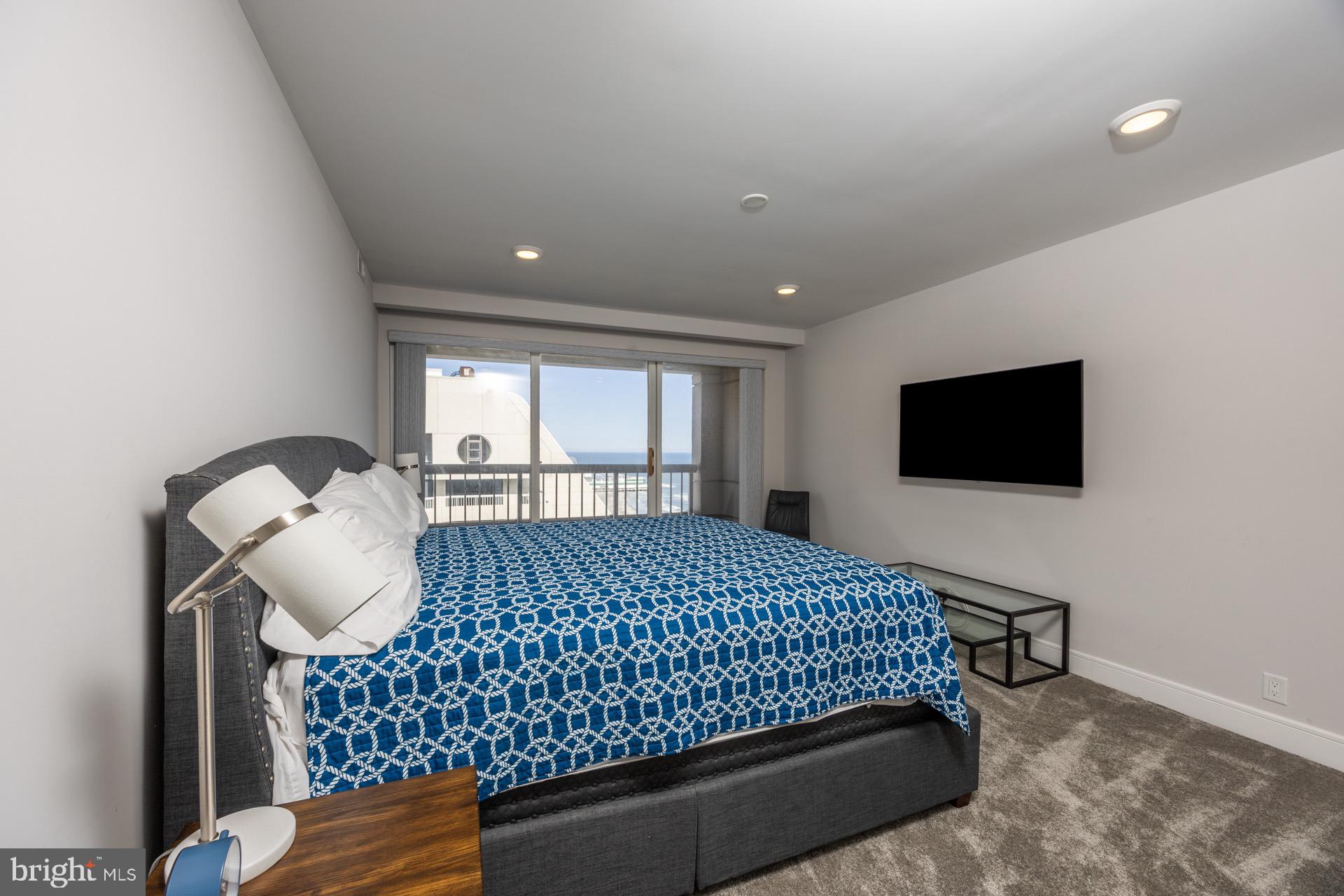 3101 BOARDWALK 3403-3405