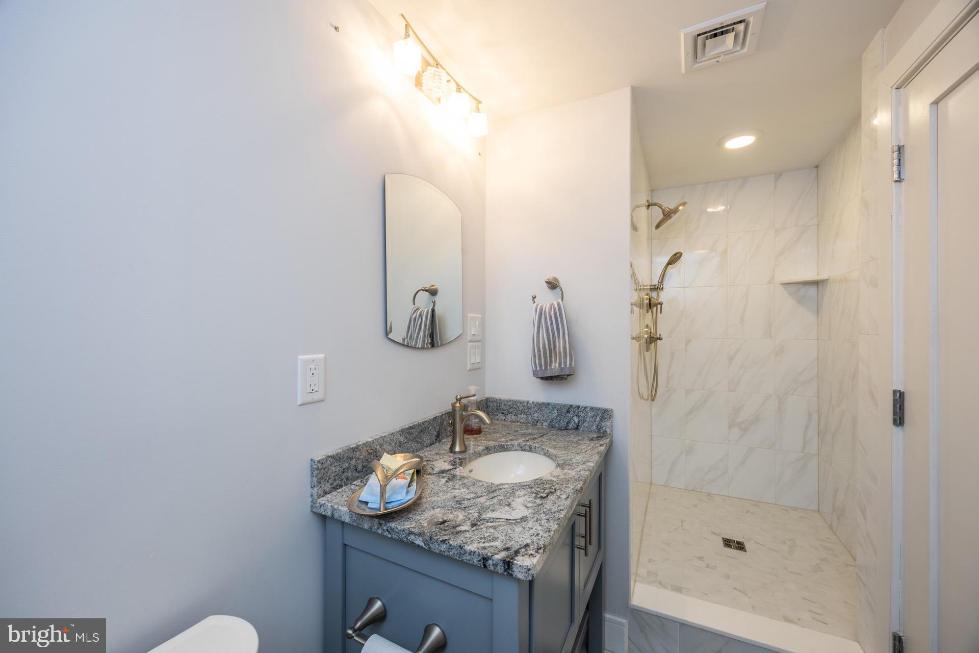 3101 BOARDWALK 3403-3405