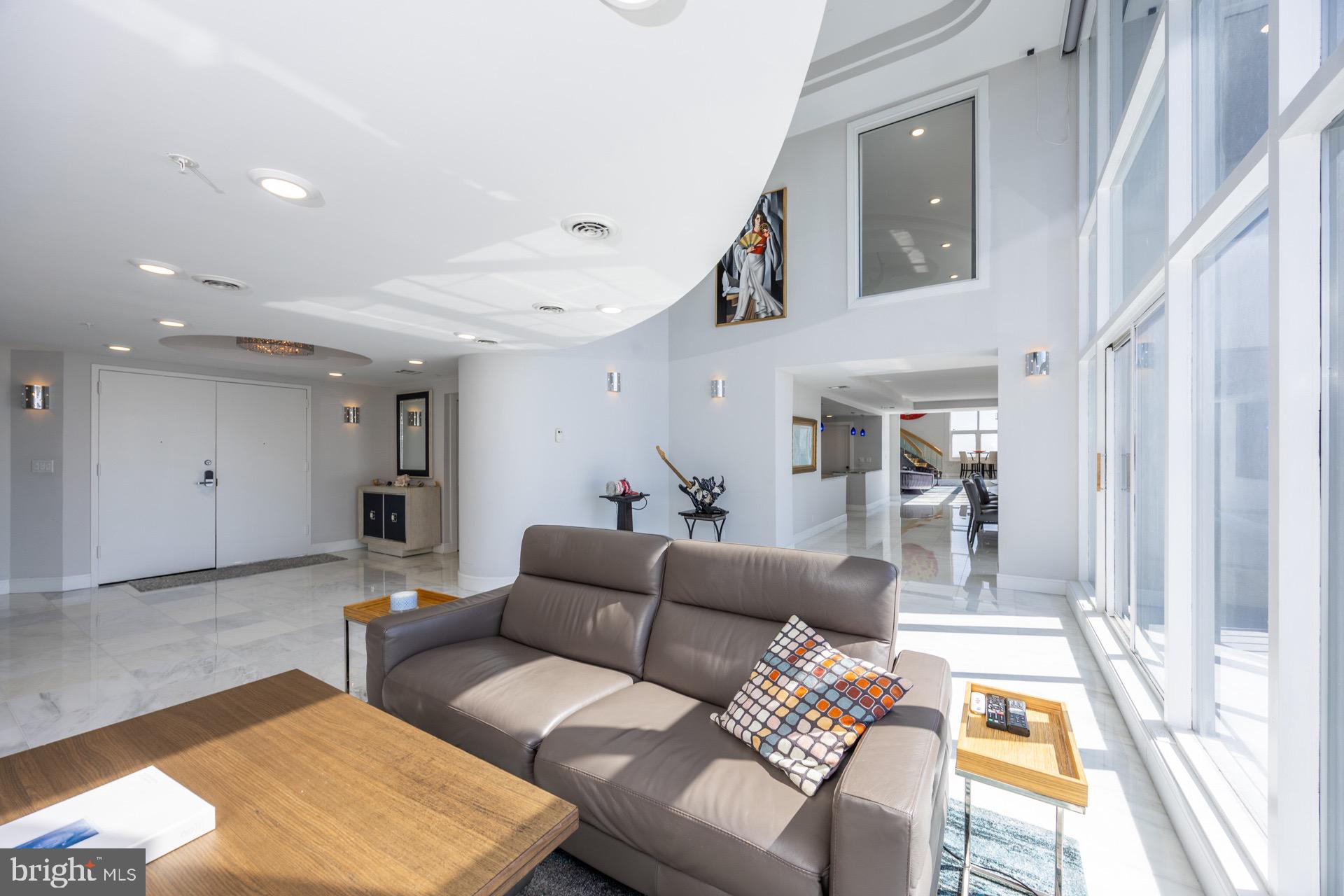 3101 BOARDWALK 3403-3405