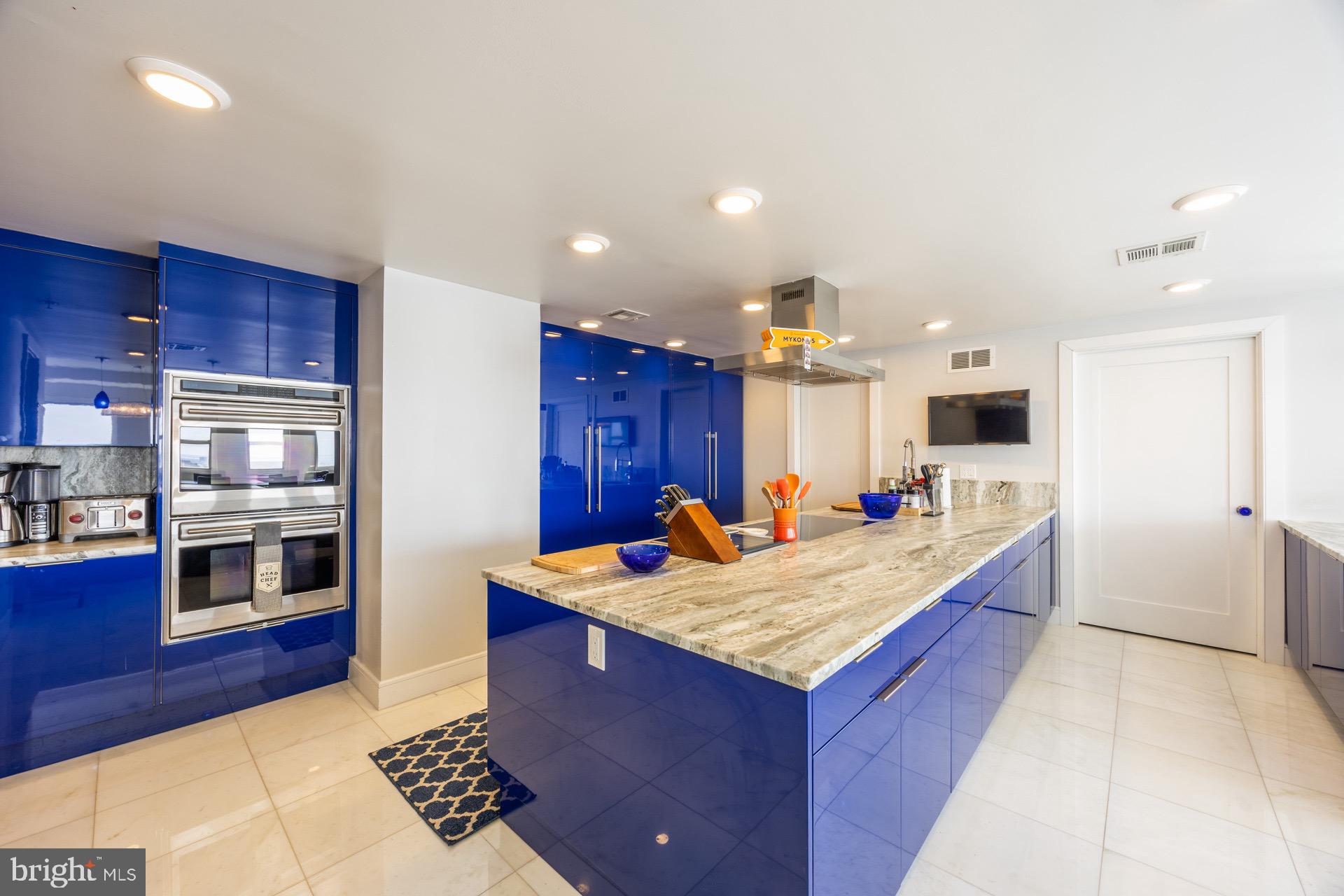 3101 BOARDWALK 3403-3405