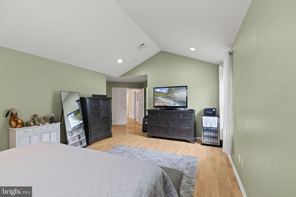 42 CRANBERRY DRIVE