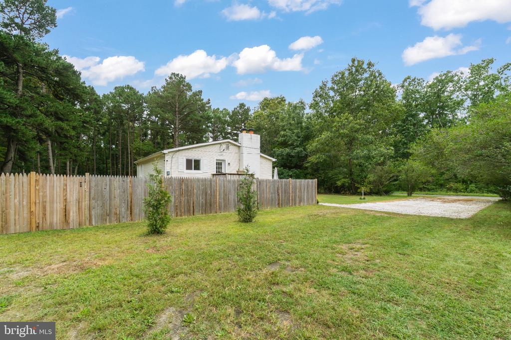 1504 ELM STREET