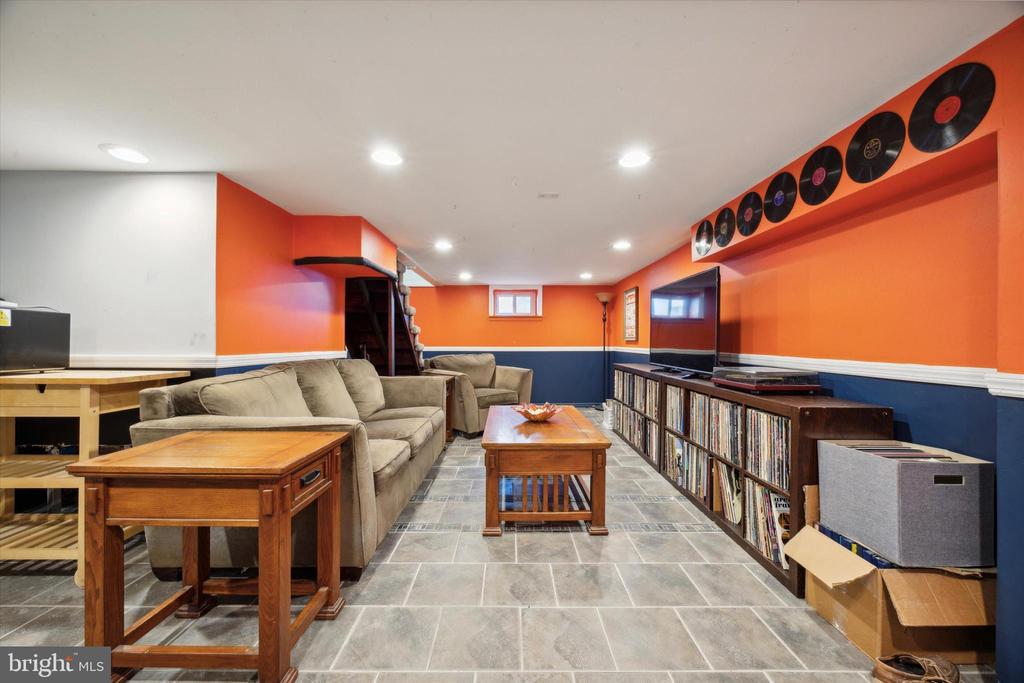 500 Leconey Ave