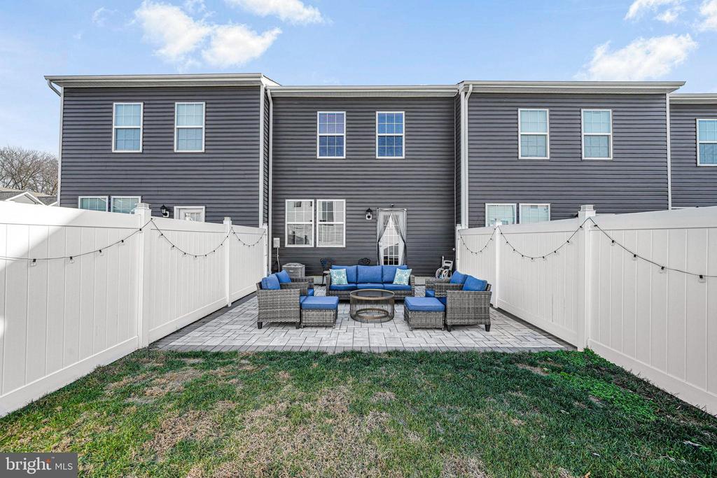69 PEREGRINE WAY