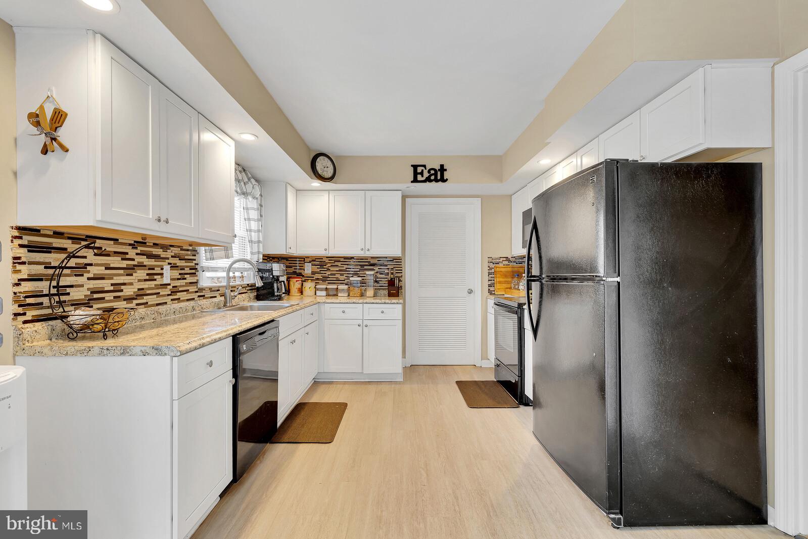 2 HARRINGTON CIRCLE