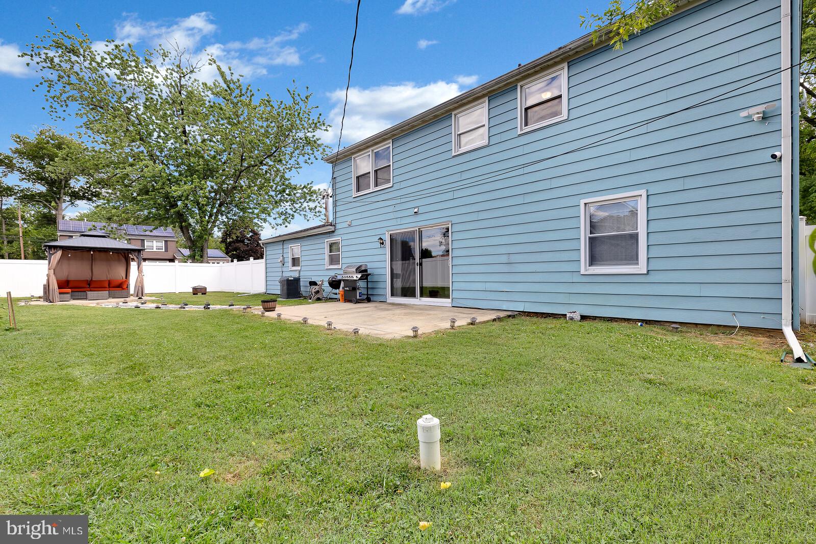 2 HARRINGTON CIRCLE
