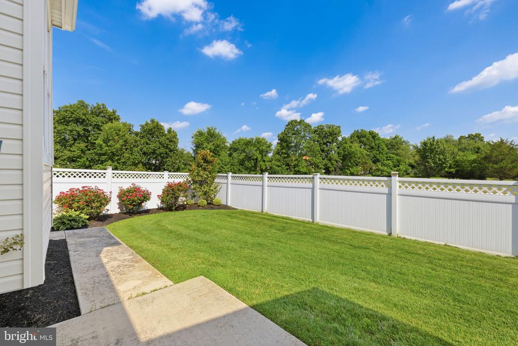 17 PADDOCK ROAD