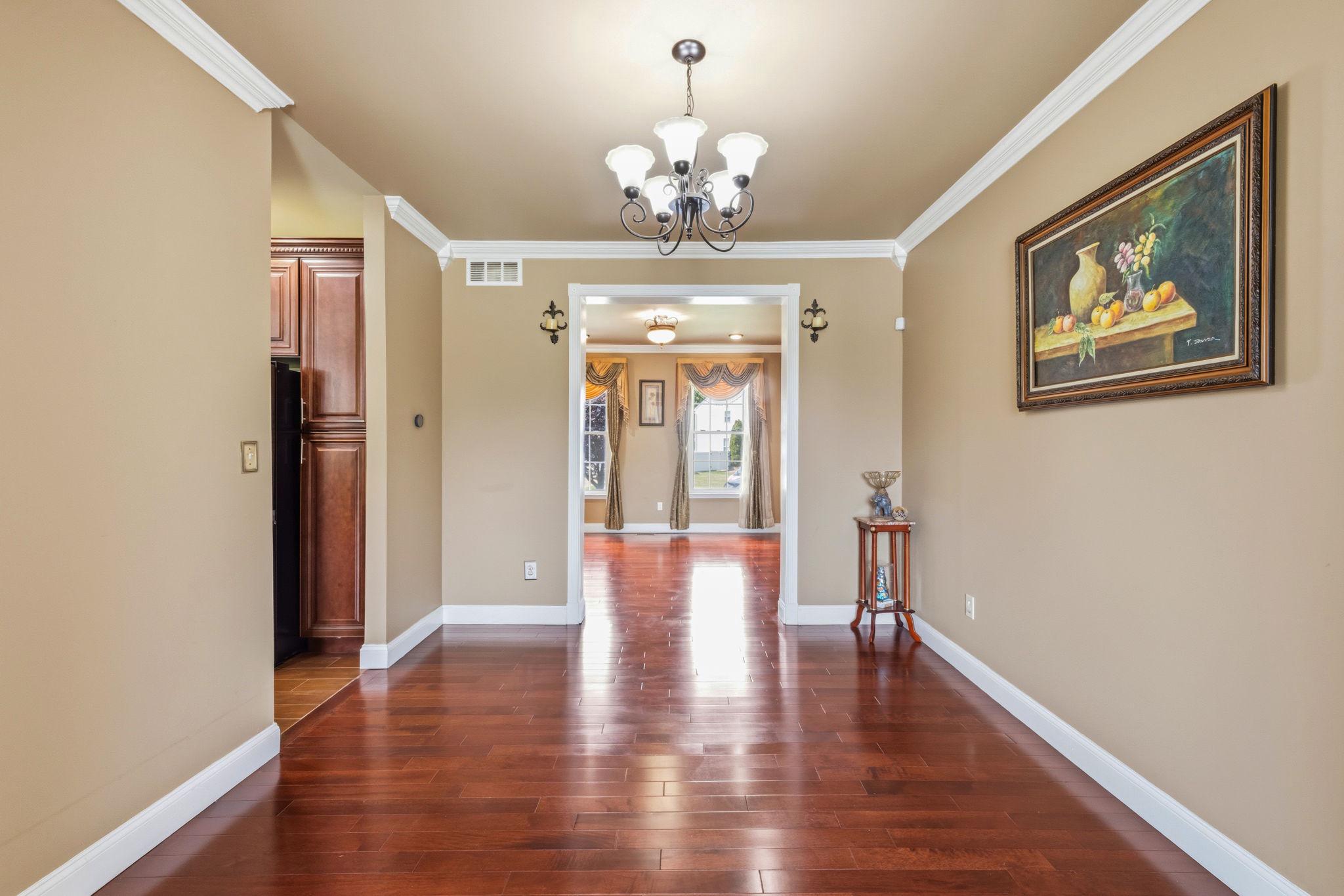 17 PADDOCK ROAD