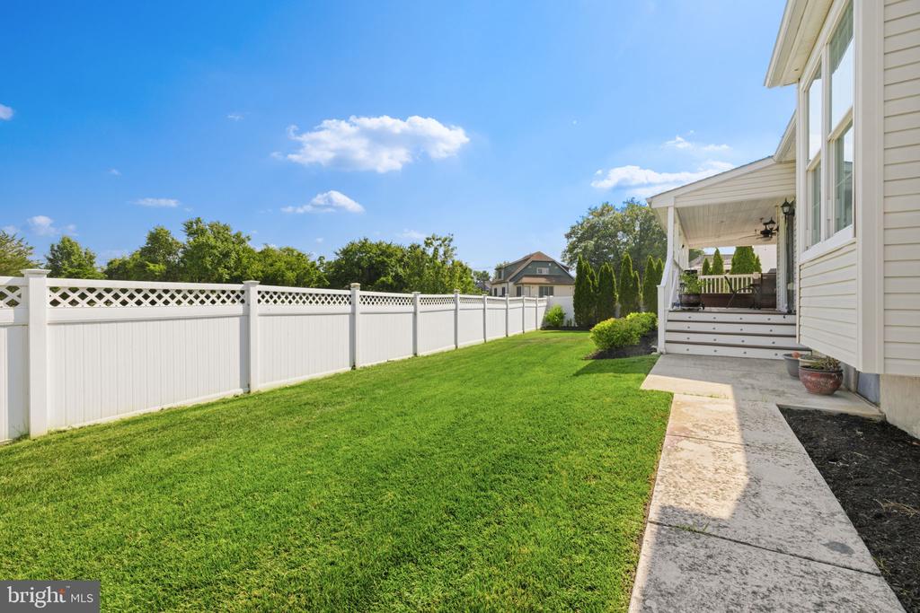 17 PADDOCK ROAD