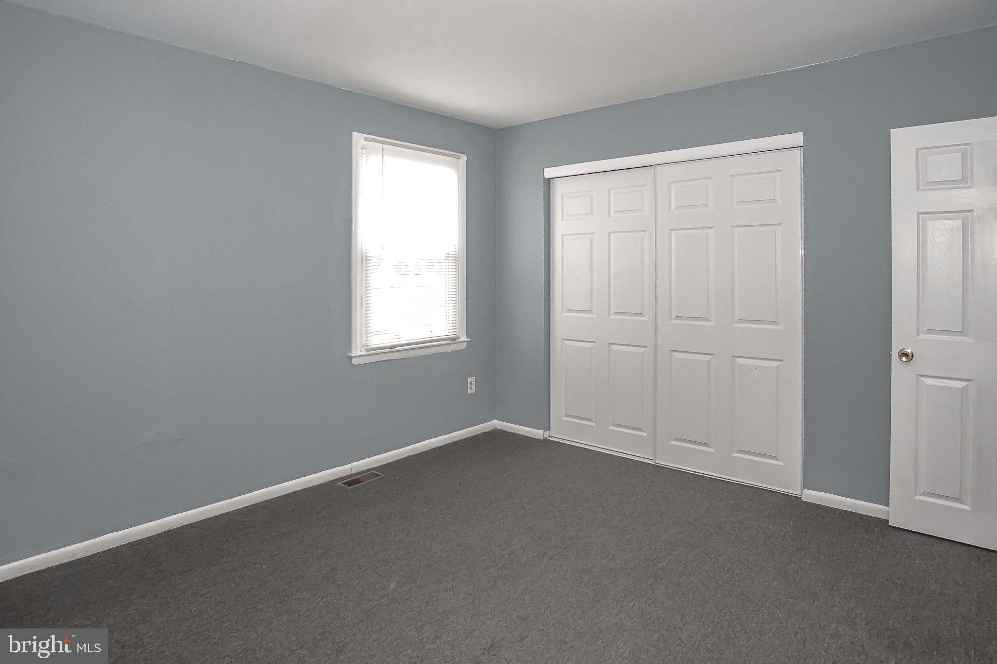 11 N Carlton St #11