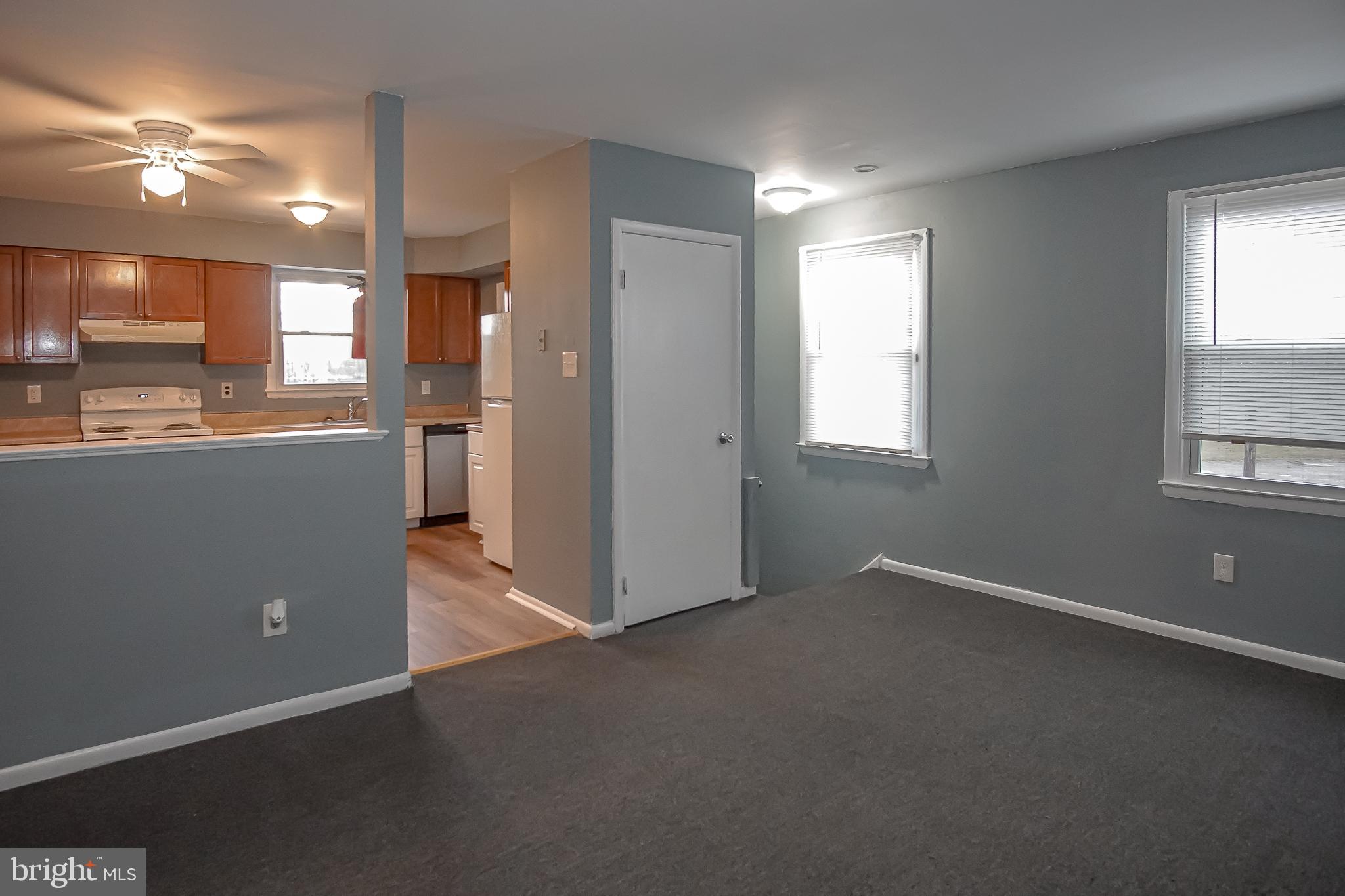 11 N Carlton St #11