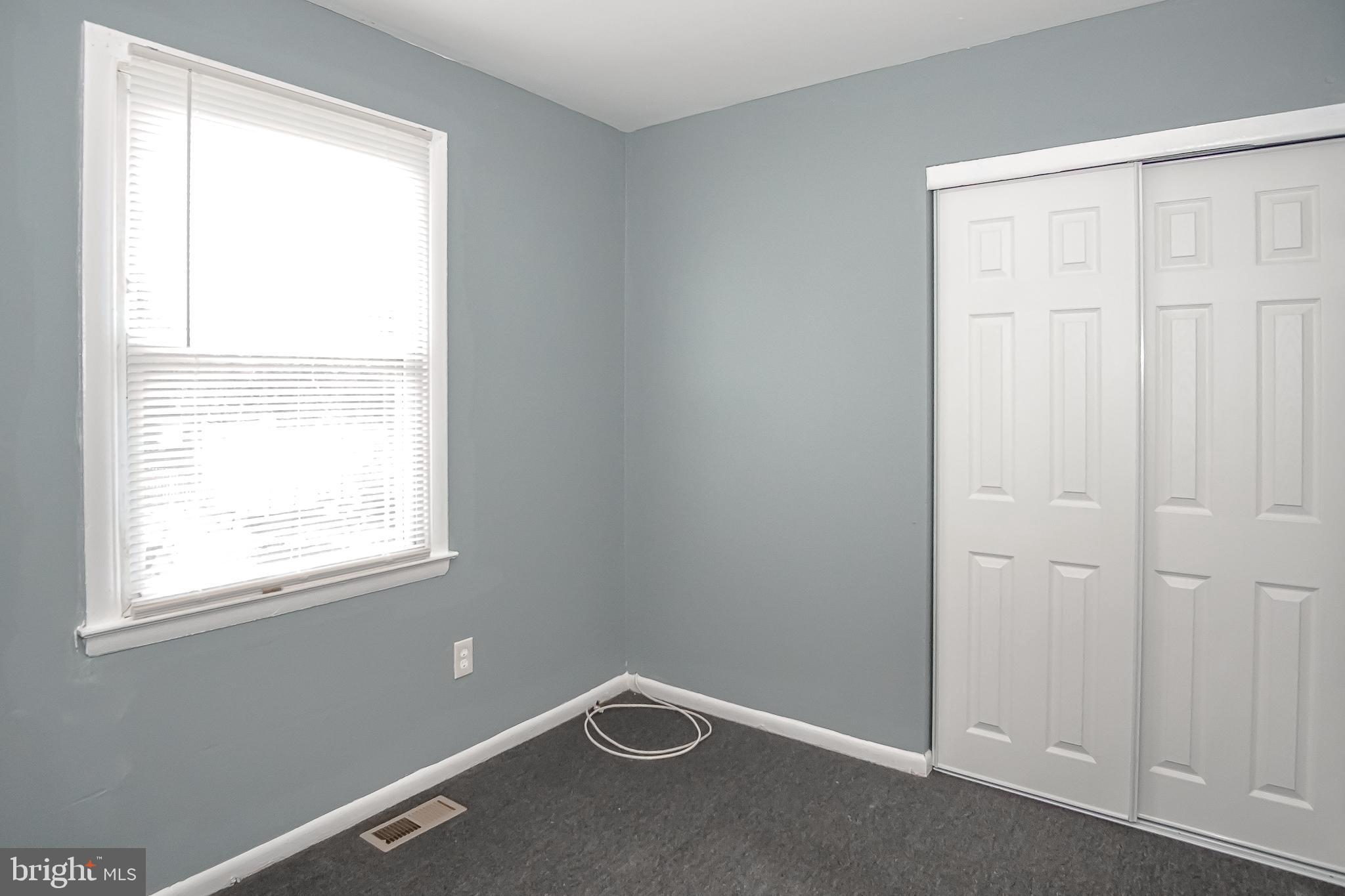 11 N Carlton St #11