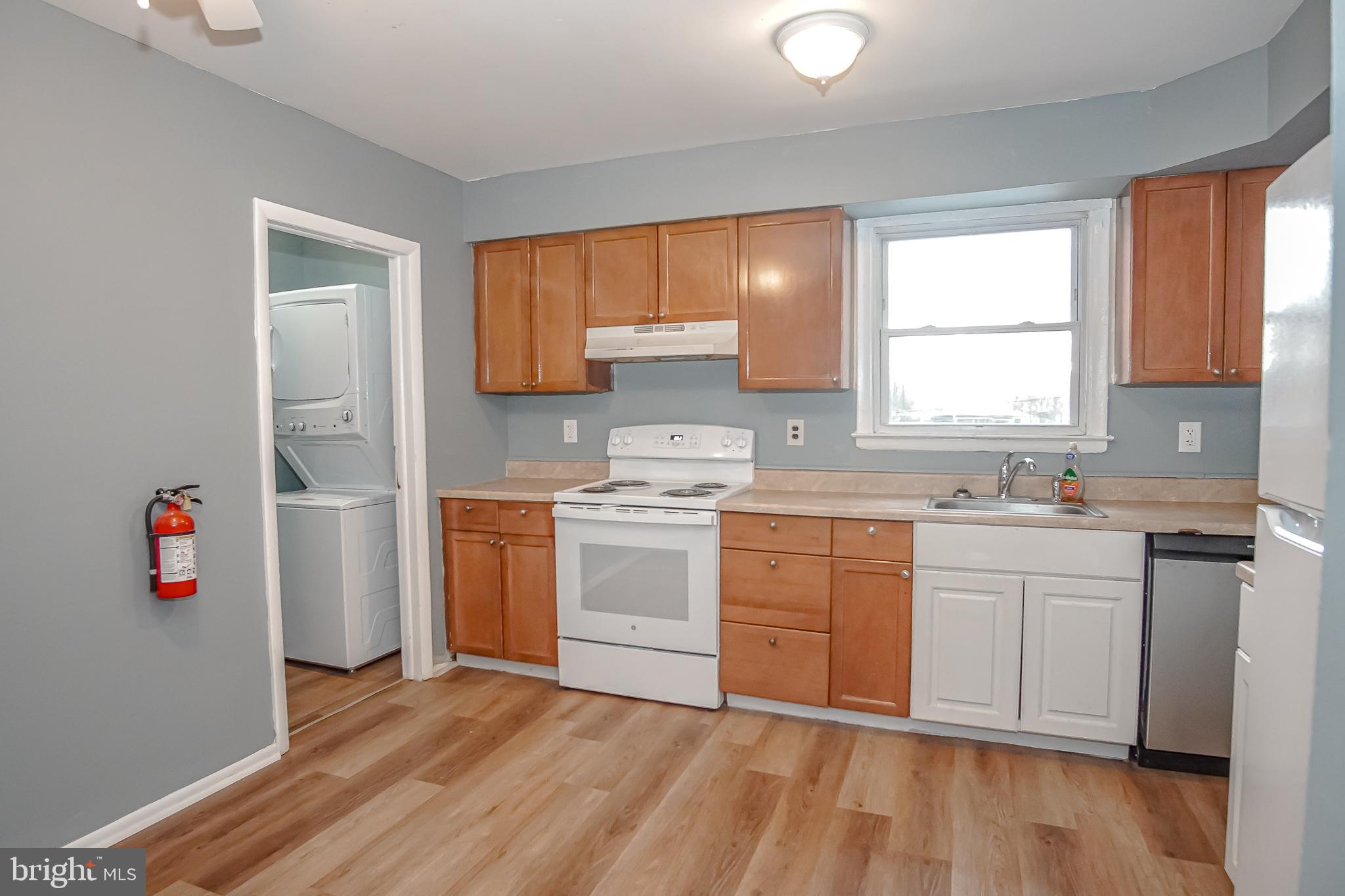11 N Carlton St #11