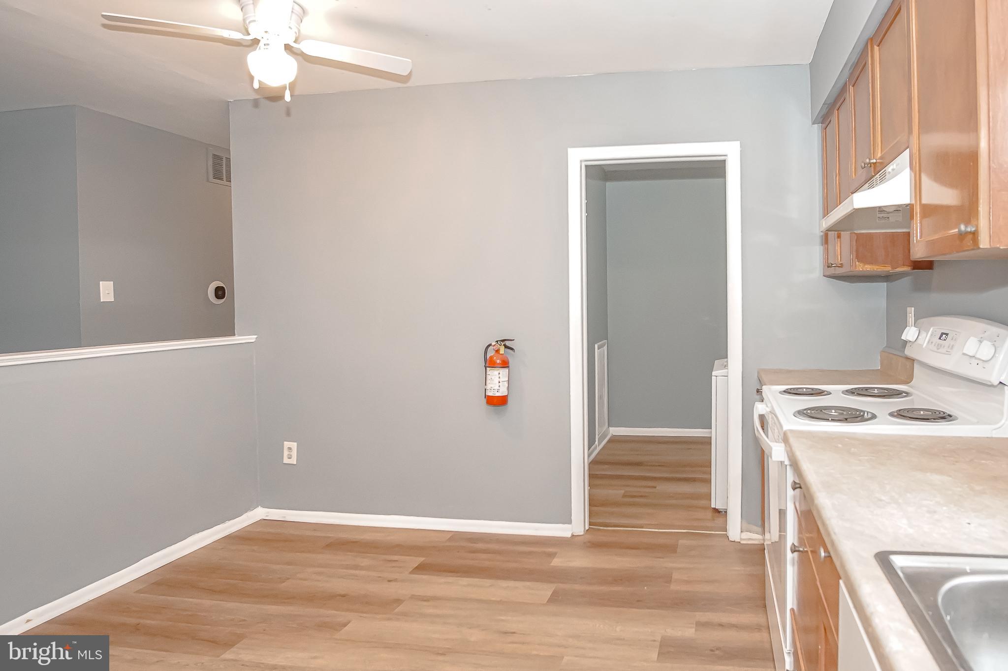 11 N Carlton St #11
