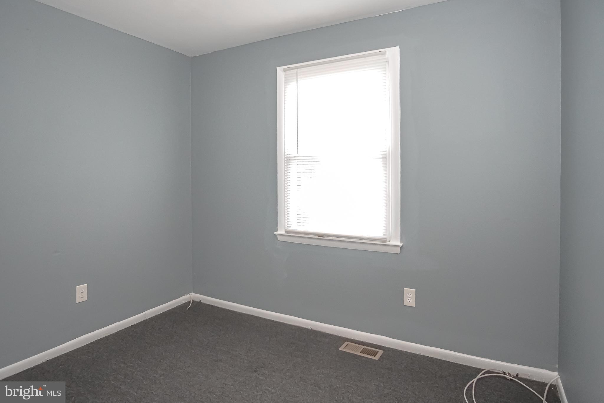 11 N Carlton St #11