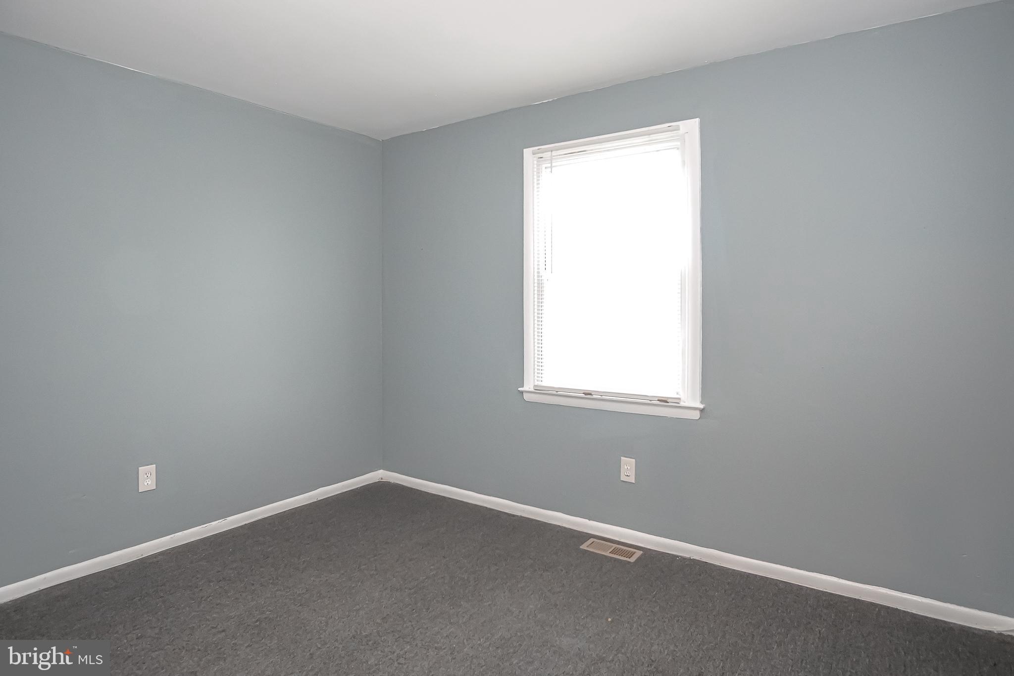 11 N Carlton St #11
